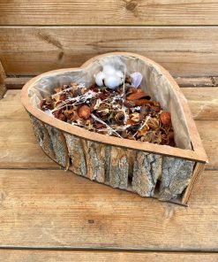 עציץ לב מעץ