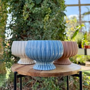 קערה מקרמיקה על רגל