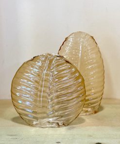 ואזה עלה חום