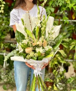 Alternative view of גבירתי הנאווה