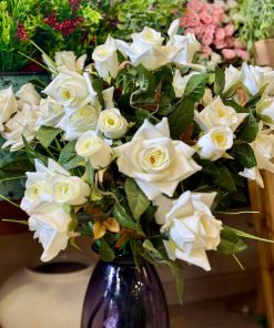 ורד לבן סינטטי